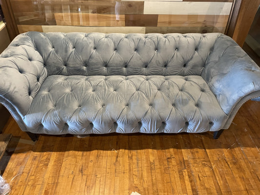 Sofa | Montgomery Chesterfield
